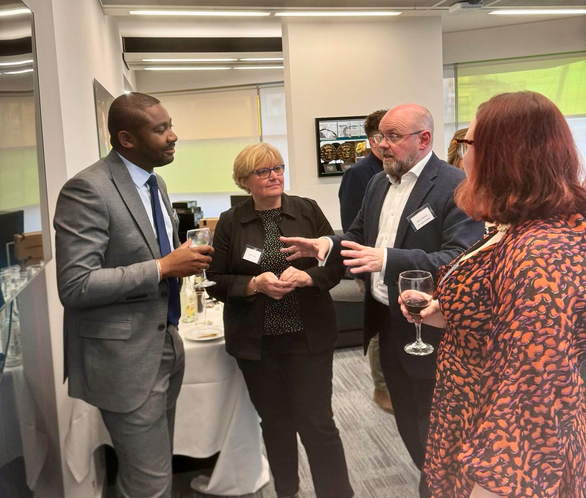 Great to welcome prospective parliamentary candidates to ITV Cymru last night to learn more about our output and to meet our team ahead of the general election 🗳️ Braf oedd croesawu darpar ymgeiswyr Seneddol i ITV Cymru neithiwr i ddysgu mwy am ein cynnwys ac i gwrdd â’n tîm 🎥