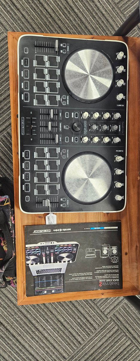 FAO budding DJS... Clarkston, Glasgow PDSA charity shop 50 quid