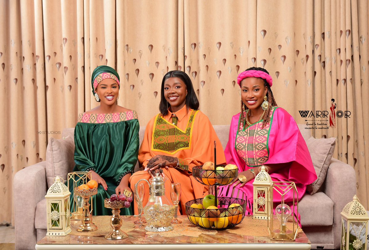 jawuntaagroup's tweet photo. Les reines Qlpb7 vous souhaitent une belle et bonne célébration de la fête du Ramadan ! Paix et joie dans vos maisons ✨
👗 by Warrior.Benin
💄 by @Ariellesfinger
📸 by @ndstudio
#tefa #qlpb #ramadan #concoursbeaute #afrique #femmeafricaines #celebration #wasexo https://t.co/0Tg7znXfb3