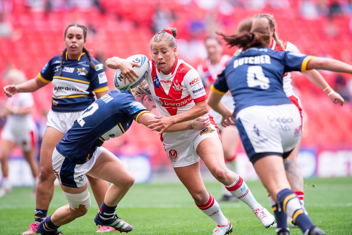 .@England_RL and @saints1890women's Tara Jones will make more history on Sunday, becoming the first female to referee a senior professional Rugby League game in the Northern Hemisphere. Jones will take charge of League One's @Roughyeds v @CornwallRLFC match at Boundary Park 🏉
