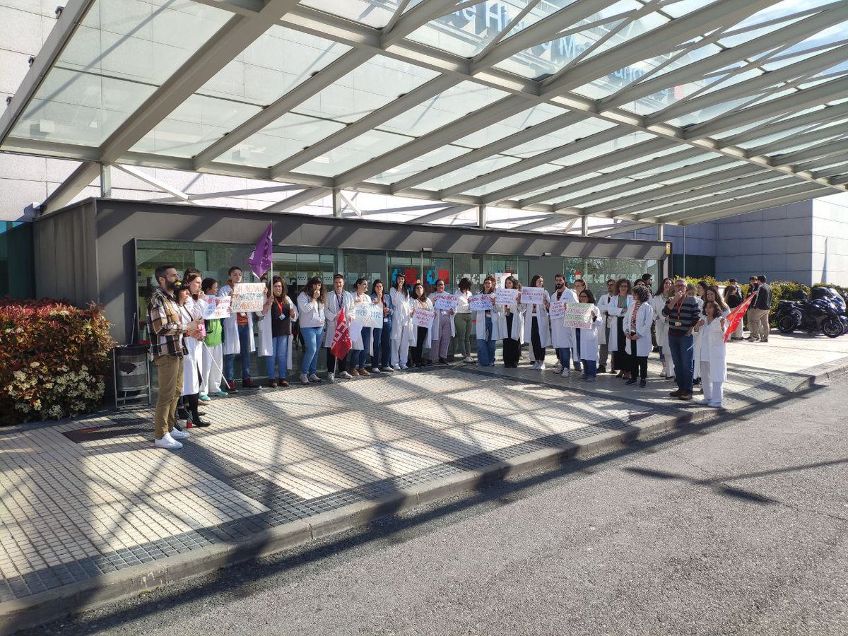 CCOOSanidadMad's tweet photo. La falta de voluntad del Gobierno de @ComunidadMadrid para mejorar las condiciones laborales de lxs profesionales de la #InvestigaciónBiomédica es alarmante

Concentraciones en el Ramón y Cajal y Puerta de Hierro #SinCienciaNoHayFuturo

@Juanan_Fresno @fccoosanidad @zupo21 https://t.co/KlXSPJkQa3
