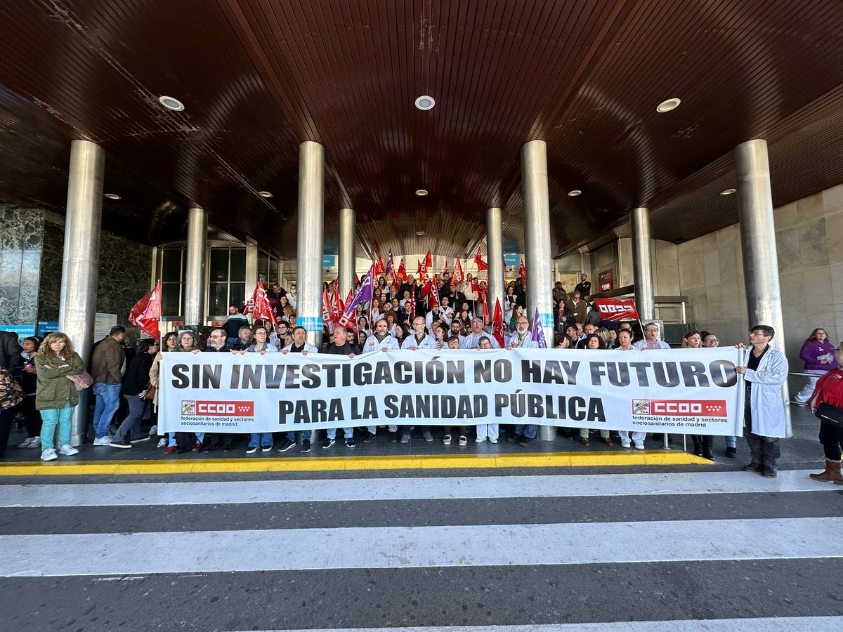 CCOOSanidadMad's tweet photo. La falta de voluntad del Gobierno de @ComunidadMadrid para mejorar las condiciones laborales de lxs profesionales de la #InvestigaciónBiomédica es alarmante

Concentraciones en el Ramón y Cajal y Puerta de Hierro #SinCienciaNoHayFuturo

@Juanan_Fresno @fccoosanidad @zupo21 https://t.co/KlXSPJkQa3