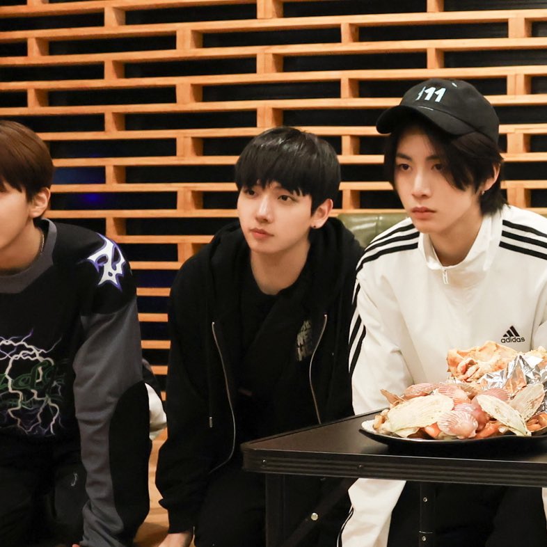 노이 tweet media