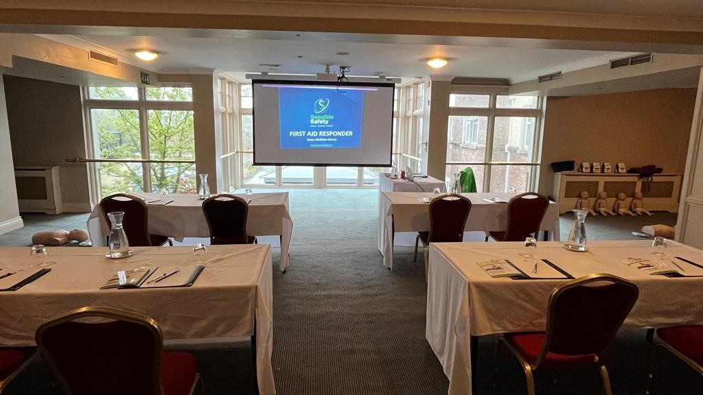 SafetySensible's tweet image. The team are out on the road today, kicking off a 3-Day First Aid Responder course.

Get in touch if you'd like some more information on what this course involves and what exactly they'll be getting up to!