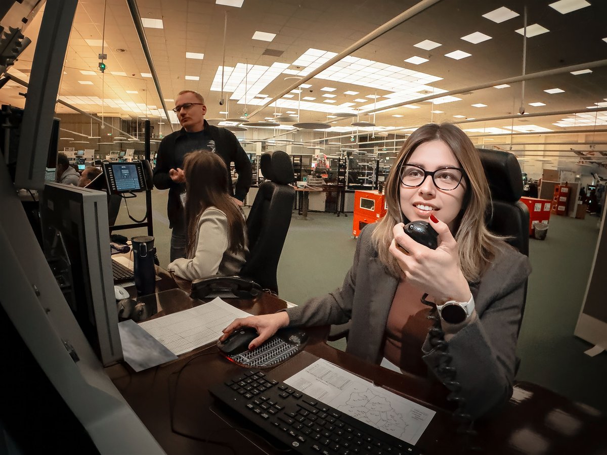 #PAŻP prowadzi właśnie rekrutację na stanowiska kontrolerów ruchu lotniczego. To nie tylko zawód, ale często spełnienie marzeń! Czas aplikować, bo praca idealna jest na wyciągnięcie ręki!👌
Więcej informacji👉 tinyurl.com/yhtj7x5y

#PANSA 
#ATM 
#Rekrutacja