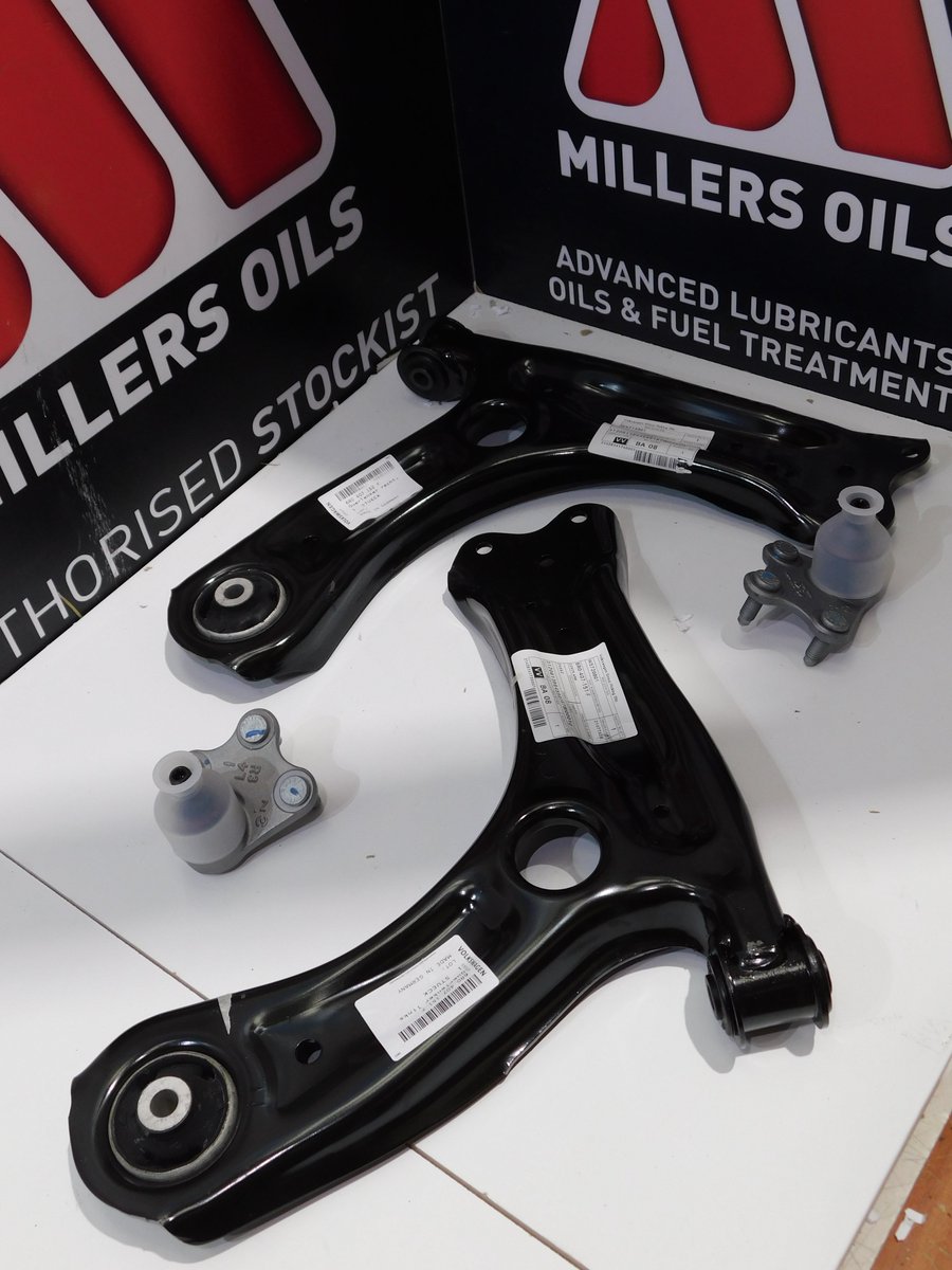 OE Volkswagen Polo front wishbones + ball joints going out to a customer today :-).
 
shop.fosautoparts.co.uk

ebay.co.uk/str/FoS-Autopa…

#fosautoparts #OEM #vw #vwpolo #Volkswagen #wishbone #suspension