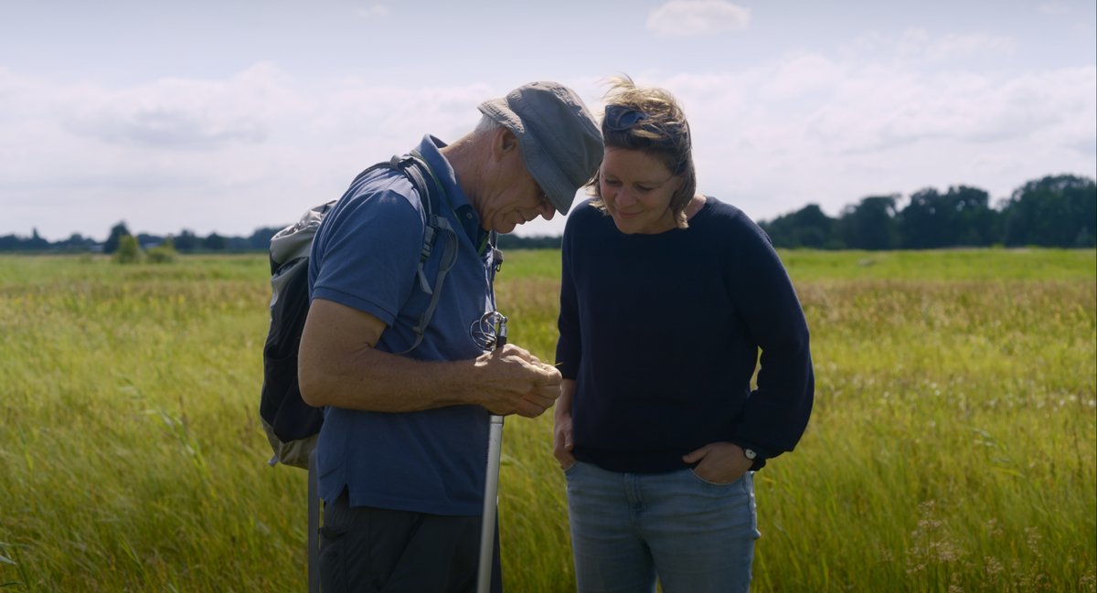 Filmtip: documentaire Groenkijkers. 👉Donderdag 18 april-22.20 uur-NPO 2. Goed leren kijken is de 1e stap om natuurbeschermer te worden. Sanne gaat op pad met ‘gewone mensen’ die de teloorgang van hun postzegel natuur proberen tegen te houden. Zie trailer: groenkijkers.nl