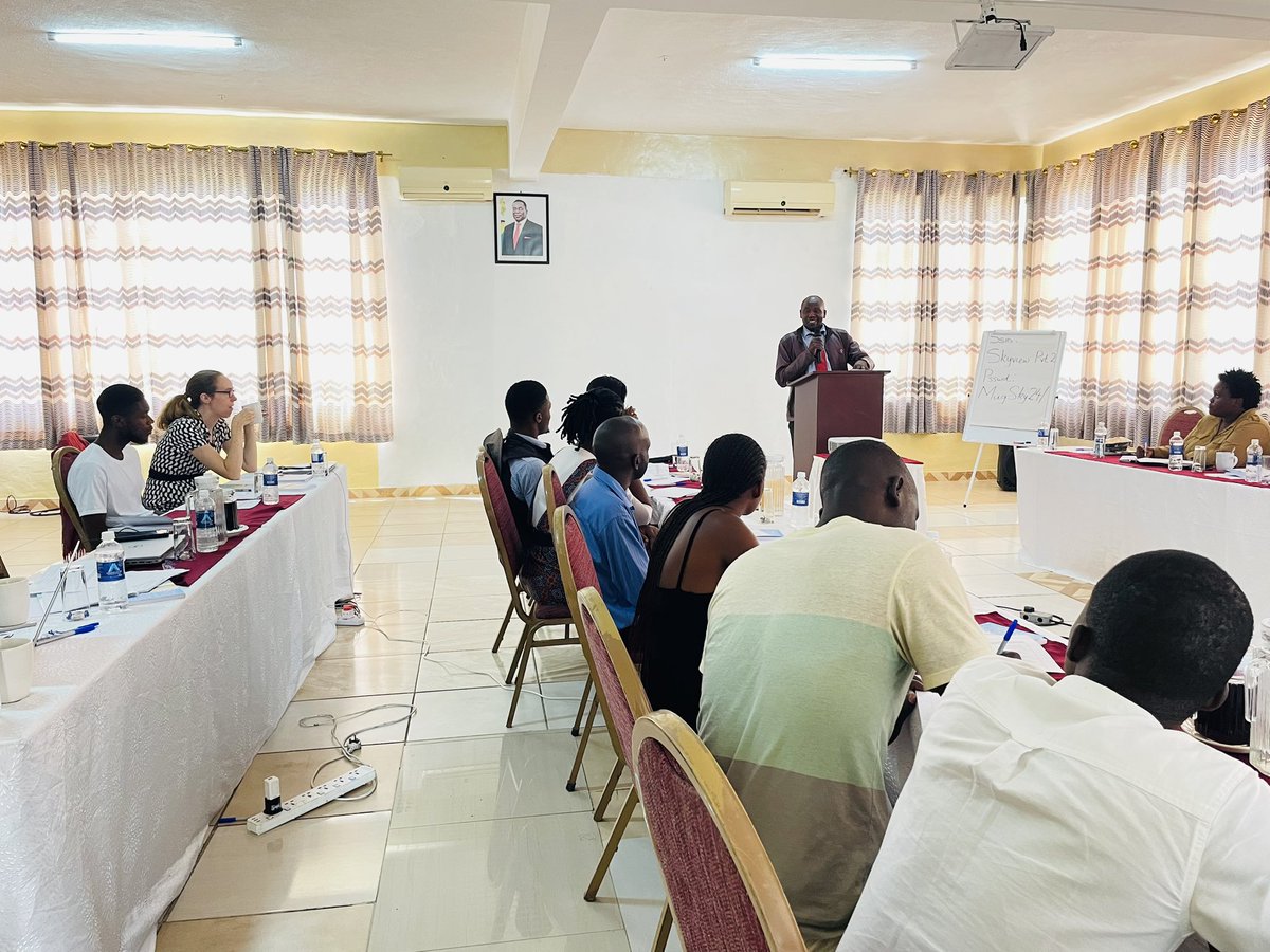 🌟 Exciting News! The 'Pray-Lead-Serve' initiative by @nmcszimbabwe & Konrad Adenauer Stiftung is making waves! 🚀 Over 150 young leaders trained across 5 provinces pre-2023 elections. The Journey Continues, Now we are in Mutare. Next stop is Masvingo to empower more youth in…