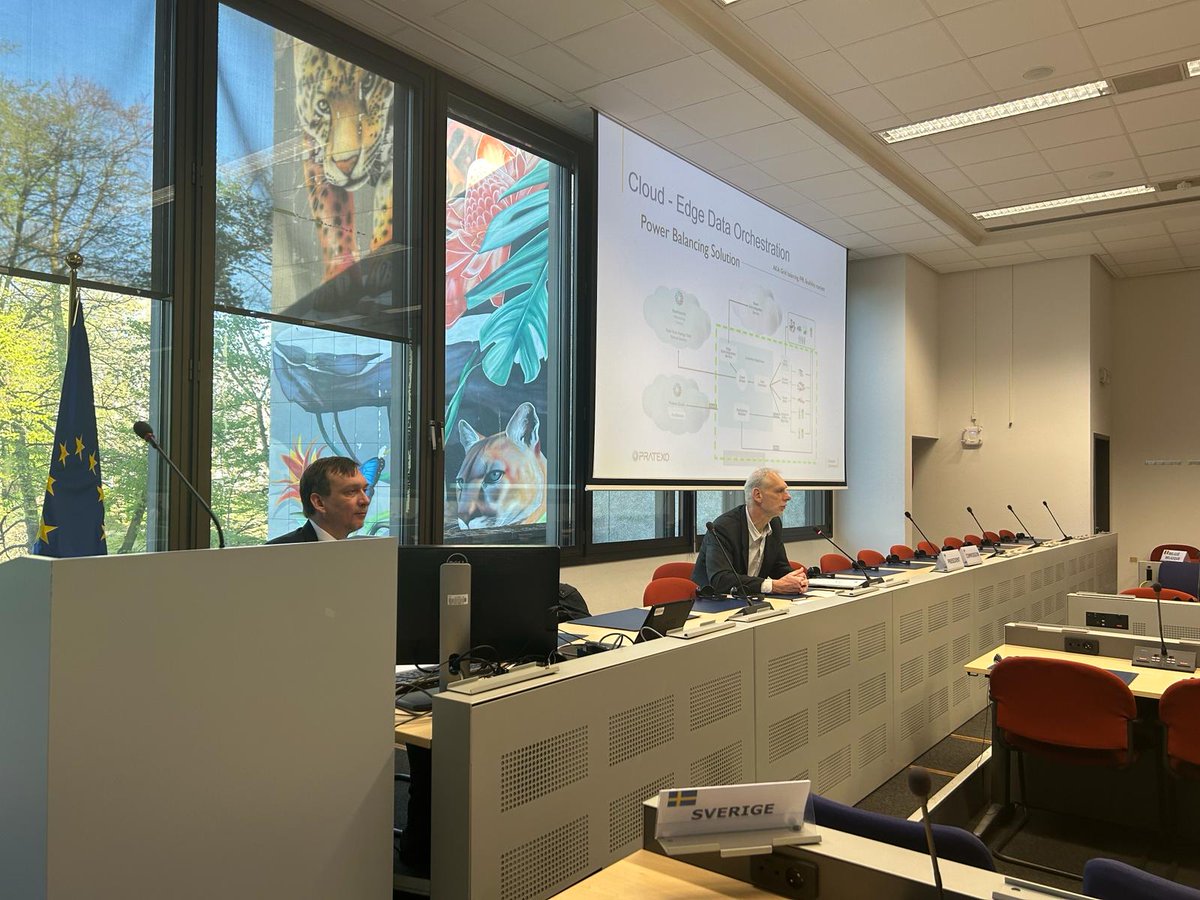 EU_CloudEdgeIoT's tweet image. Big event for #EUCEI!🚀
The Unlock-CEI and OpenContinuum projects are in Brussels presenting the work in the TaskForces they lead, opening the Meta Operating Systems workshop in collaboration with  the European Commission.