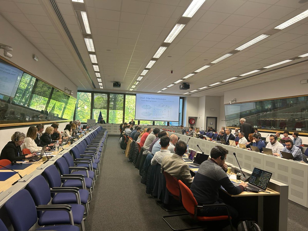 EU_CloudEdgeIoT's tweet image. Big event for #EUCEI!🚀
The Unlock-CEI and OpenContinuum projects are in Brussels presenting the work in the TaskForces they lead, opening the Meta Operating Systems workshop in collaboration with  the European Commission.