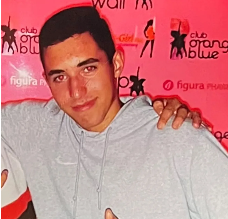 Guten Morgen zusammen,
aktuell läuft vor dem Landgericht in Itzehoe der Prozess gegen den staatenlosen Palästinenser Ibrahim A.
Und wie erwartet, geht es darum, ob der Angeklagte vielleicht nicht doch psychisch krank und schuldunfähig ist.
Wir erinnern uns. Der mehrfach