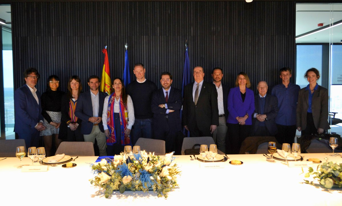 ieGovernance's tweet image. 📣 Yesterday we launched #NextGenerationSecurity, a research program in partnership with @AirbusDefence  and Space that aims to understand what young Europeans think of the international security landscape and the defense industry.