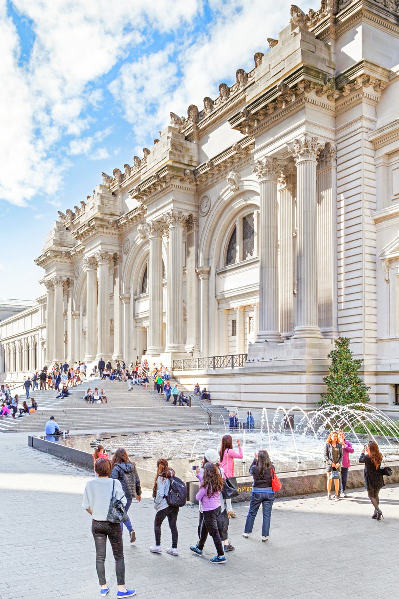 The Met is grateful to Senator Chuck Schumer (@SenSchumer) for helping secure $1.7 million in federal funds for construction of necessary safety measures on our plaza.