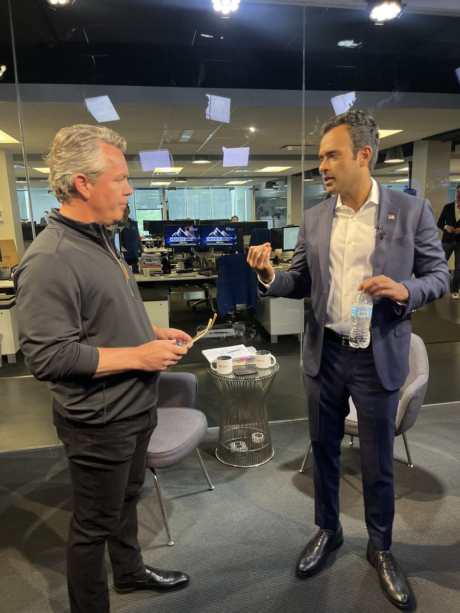 We’re live. @VivekGRamaswamy 1-on-1 w/@KeithMcCullough. Watch free now or on-demand: insights.hedgeye.com/investing-summ…