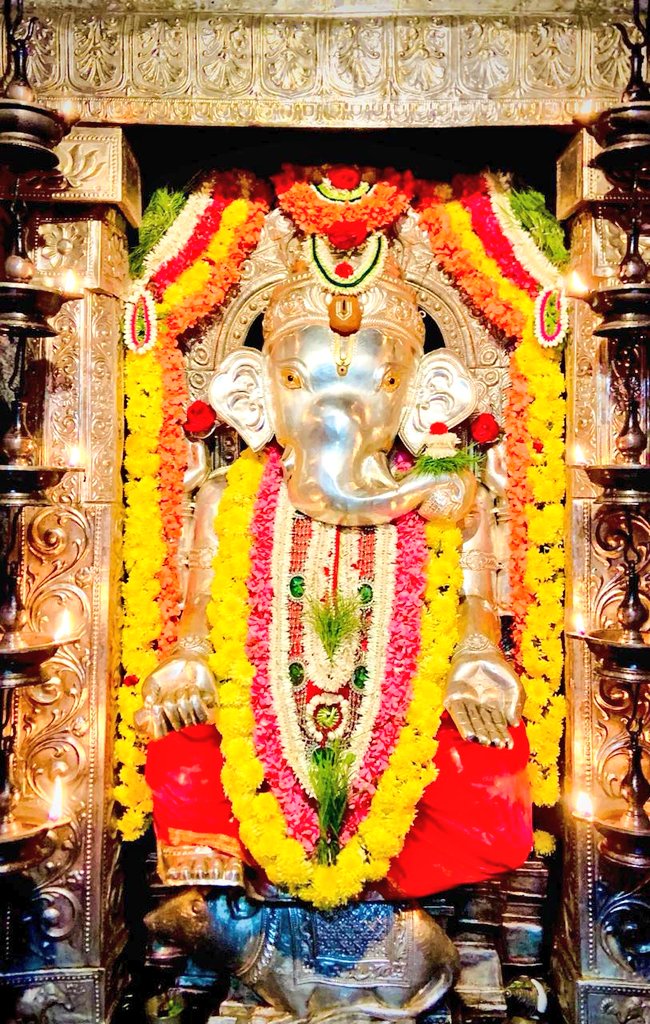 Anegudde Shri Vinayaka Kumbashi #Kundapura Today's Alankara 🙏