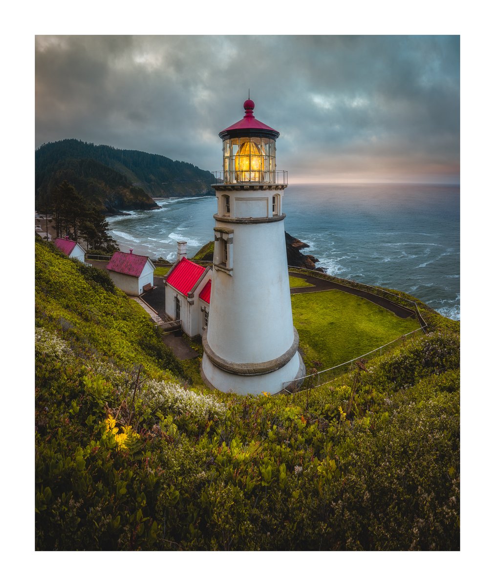 I've got a thing for lighthouses & this might be my favorite on the west coast!