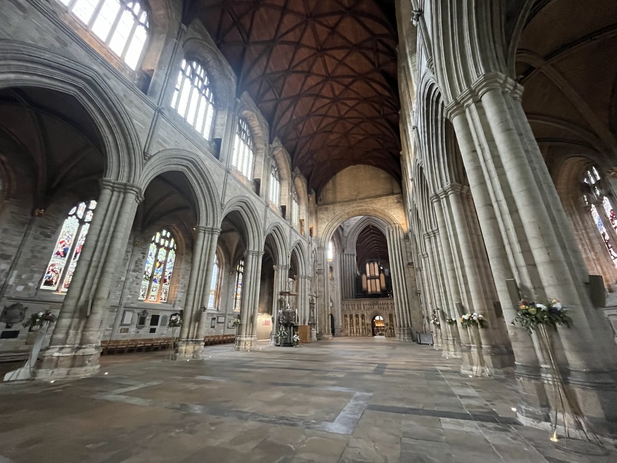 The nave has been cleared and ready for set up for the Spring Show on Saturday. There is still chance to book your tickets: eventbrite.co.uk/e/spring-food-… Tickets also available on the door at £5. #springshow #riponcathedral #cathedral