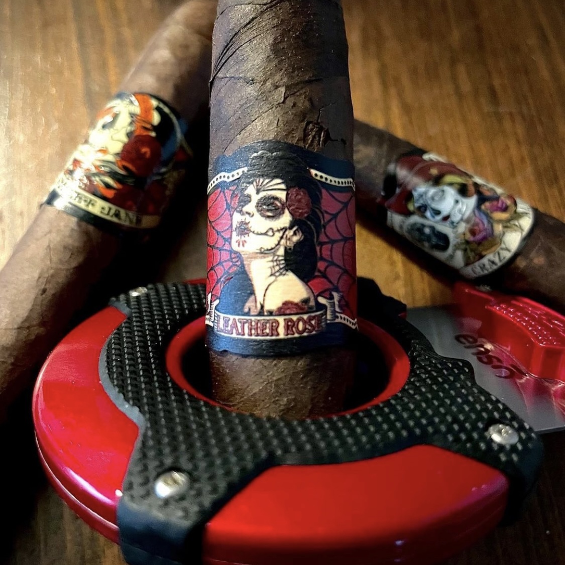 We know infused cigars aren't for everyone, but the @drewestatecigar Leather Rose always has a spot in our (every once in a while) rotation. We have boxes on sale for up to 22% off + you can pick a bonus DE sampler or ashtray w/purchase - ow.ly/sHns50RcjyF. #cigar #cigars