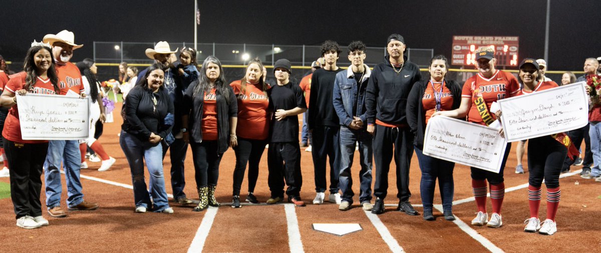 A very special ending to Senior Night! Anessa Arevallo's family and friends generously donated three scholarships in honor of Anessa's legacy. We were so grateful to share this night and this moment with the people who meant the most to Anessa! Warriors will always be #10STRONG!