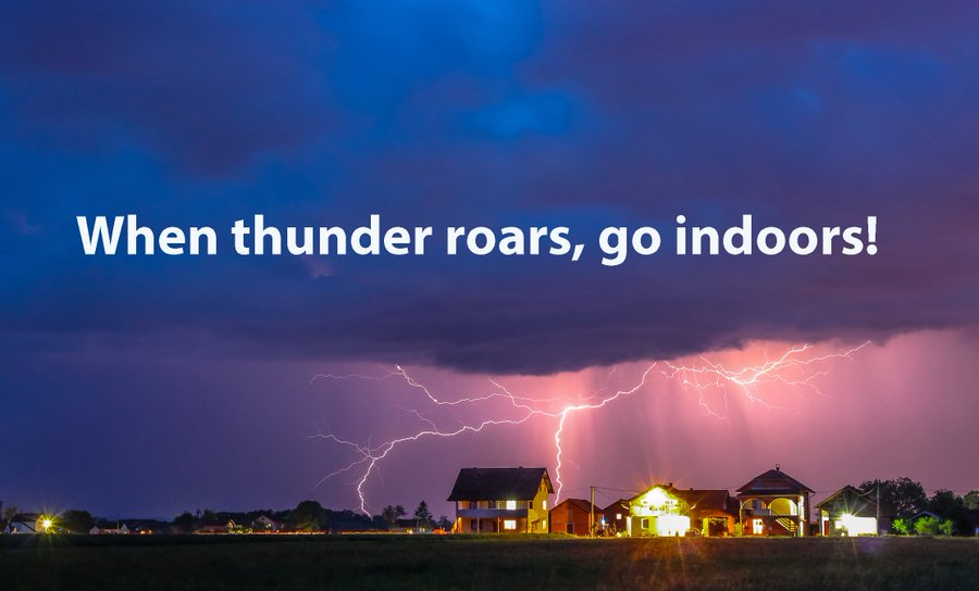 It’s safest to be inside during thunderstorms. If you’re caught outside: ✔Stay away from hills, water, and tall structures. ✔Crouch in a ball-like position. Don’t lie flat on the ground. ✔Never shelter under an isolated tree. More: bit.ly/3I97tJv #SpringSafety