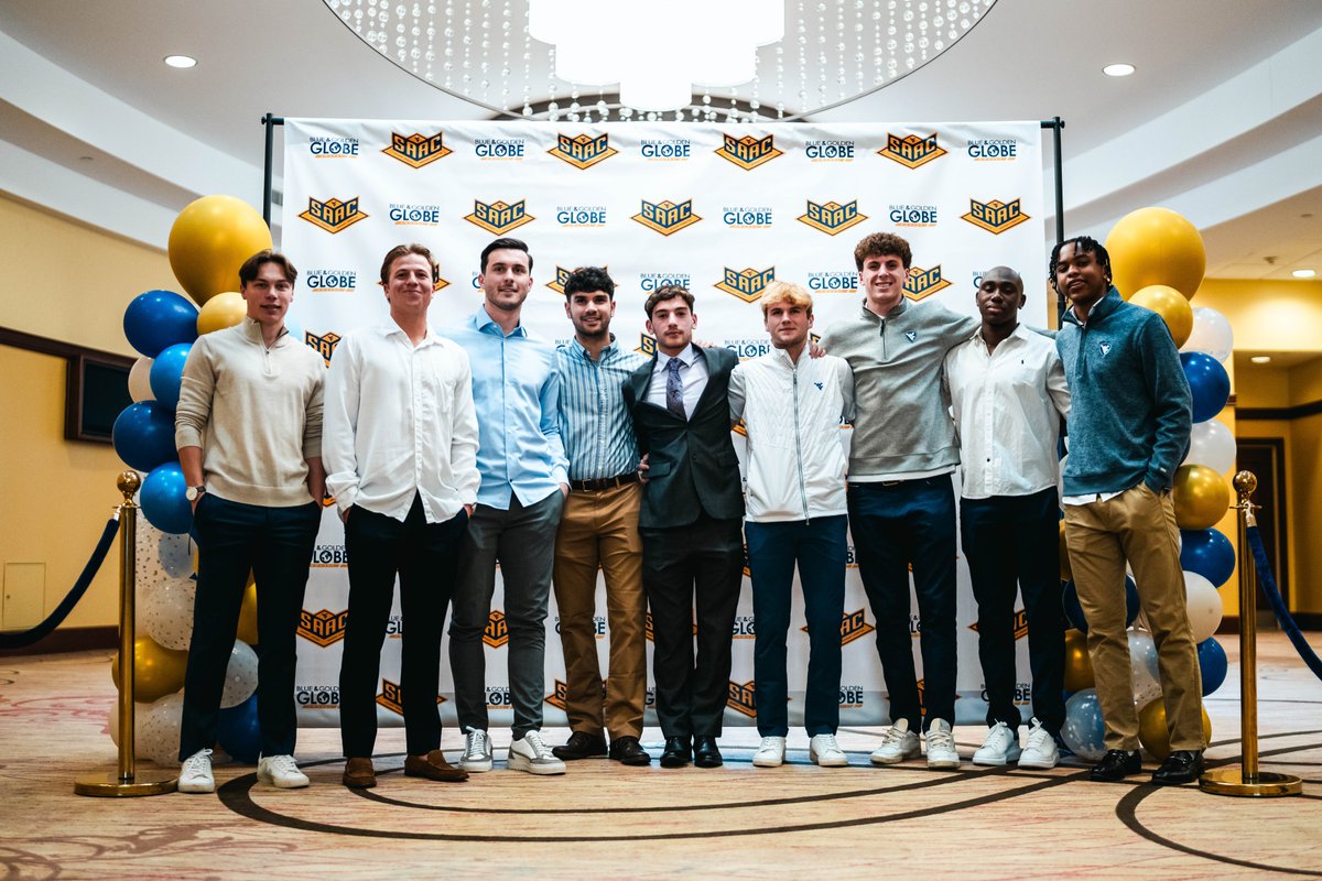 Stars shining on the Gold Carpet last night! ⭐ #HailWV