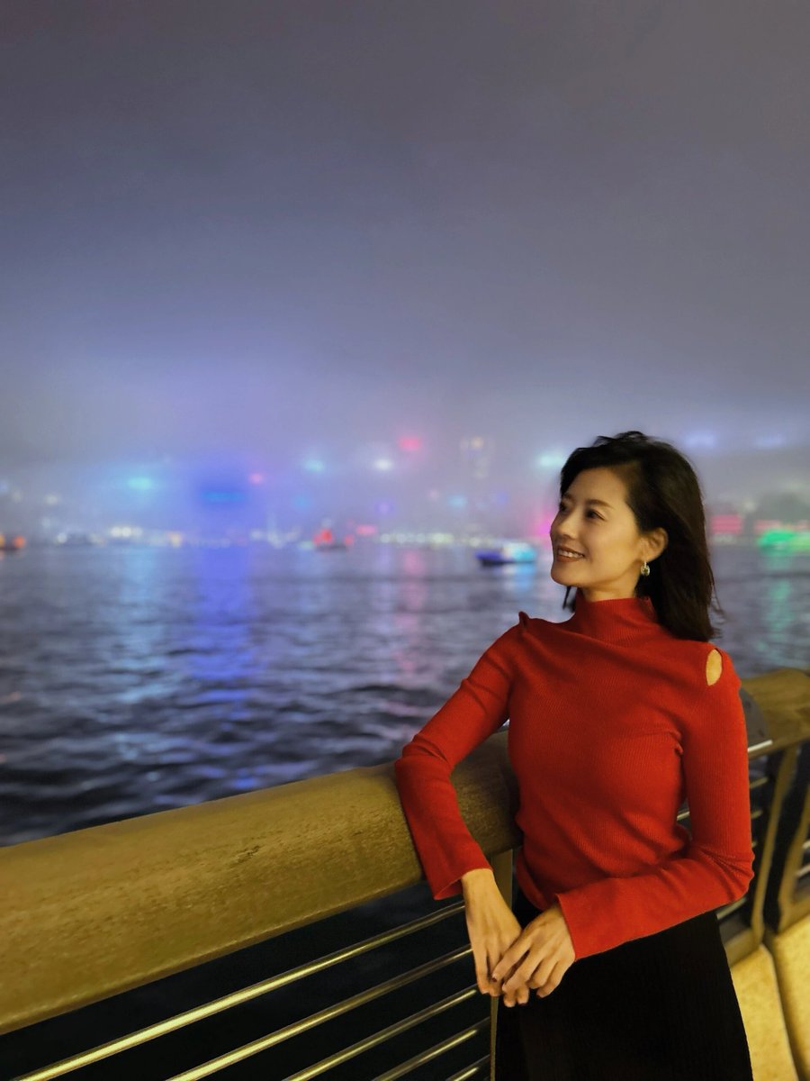 Bestchen_lin's tweet photo. The night sky seems like a navy blue curtain, dotted with glittering stars, so that people can not help but be deeply intoxicated. https://t.co/kLQt1TI1jn