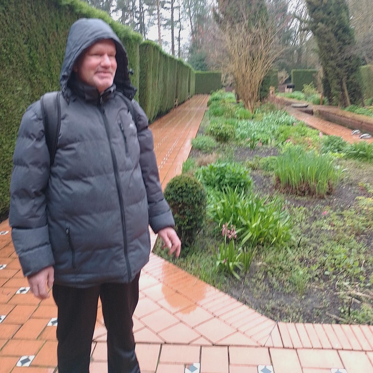 Rob decided to brave the soggy weather and took a visit to Roundhay Park. He showed Nick a new area of the Park called the Specialist Gardens, and afterwards they warmed up in the café with a cuppa. We're sure the plants are loving this rain! 🚶‍♂️🏞️☕️ #autism #inclusion #daysout