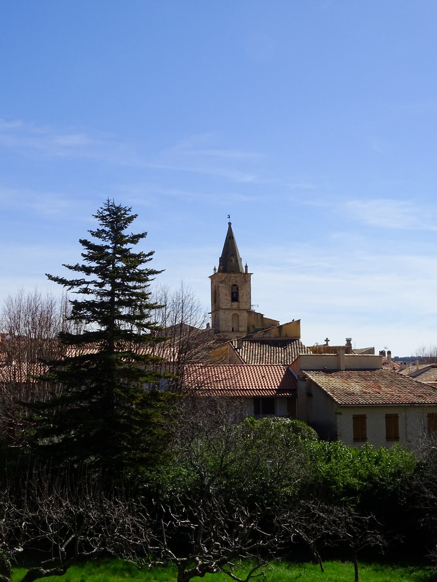 Saint-Étienne-les-Orgues mars 2024 
#Provence #église #VillageVolunteers #Monumental #NaturePhotography