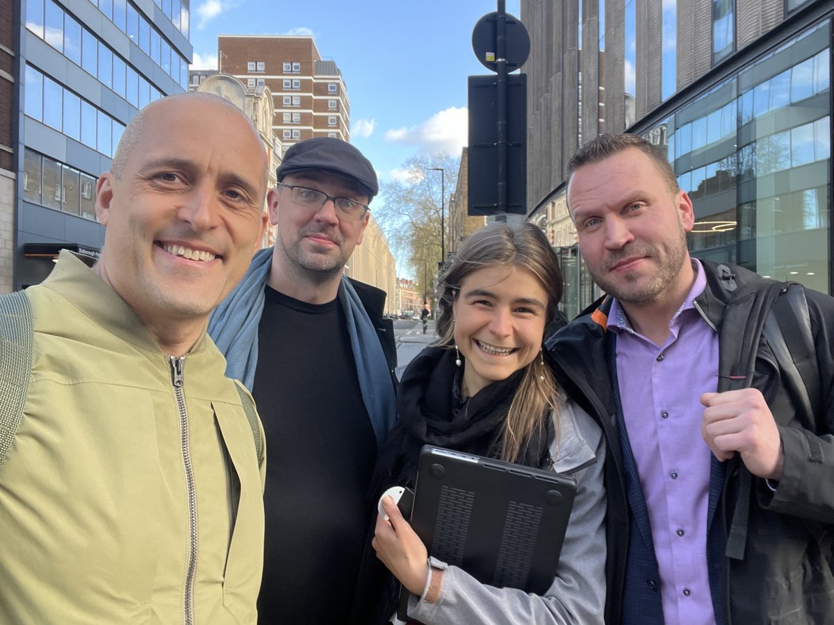 📸🇬🇧 The #SoilScout team after a great day of talks with Valentine Godin and Maya Global near King’s Cross in London - always a pleasure visiting a great partner! #soilsensors #soilhealth soilscout.com