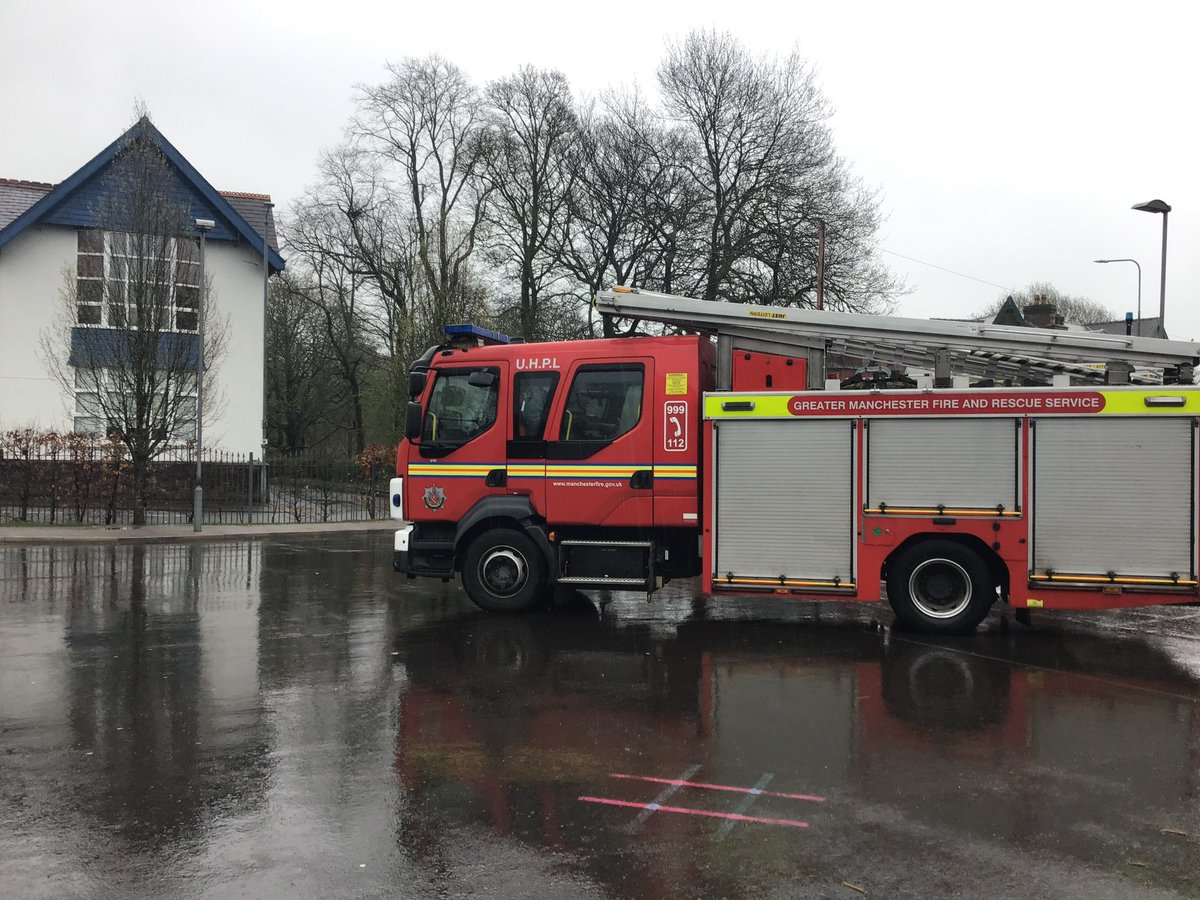 The Greater Manchester Fire and Rescue Service came to visit Kidzone today! The children loved learning about fire safety and were able to ask lots of questions. Thank you for coming, and for letting us test out the hose! @manchesterfire