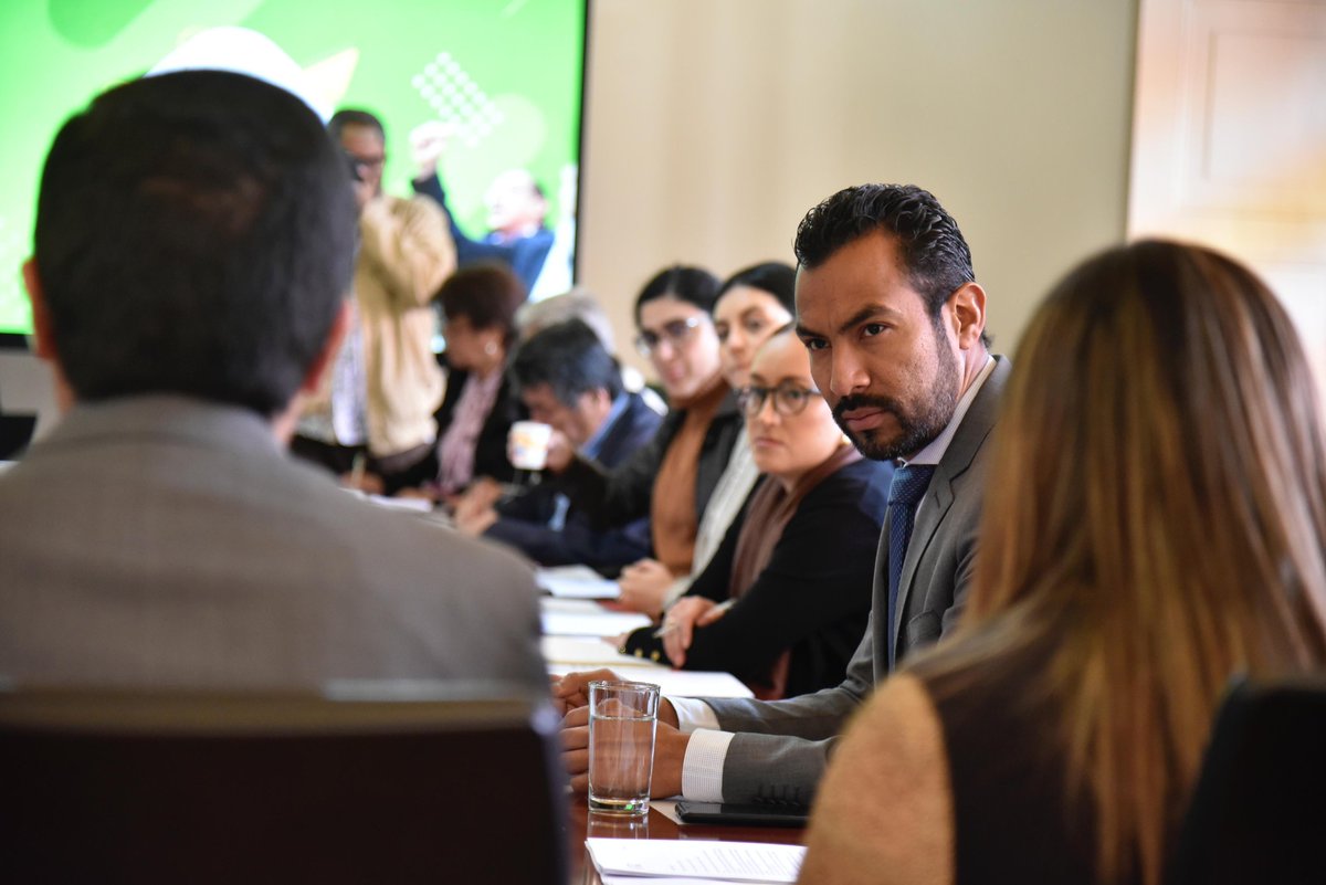 En este espacio participan entidades que velan por la seguridad, protección y cuidado de la ciudadana, así como la defensa de DDHH a nivel nacional.También hacen presencia miembros de la Confederación de Acción Comunal como voceros de los y las comunales de todo el territorio nal