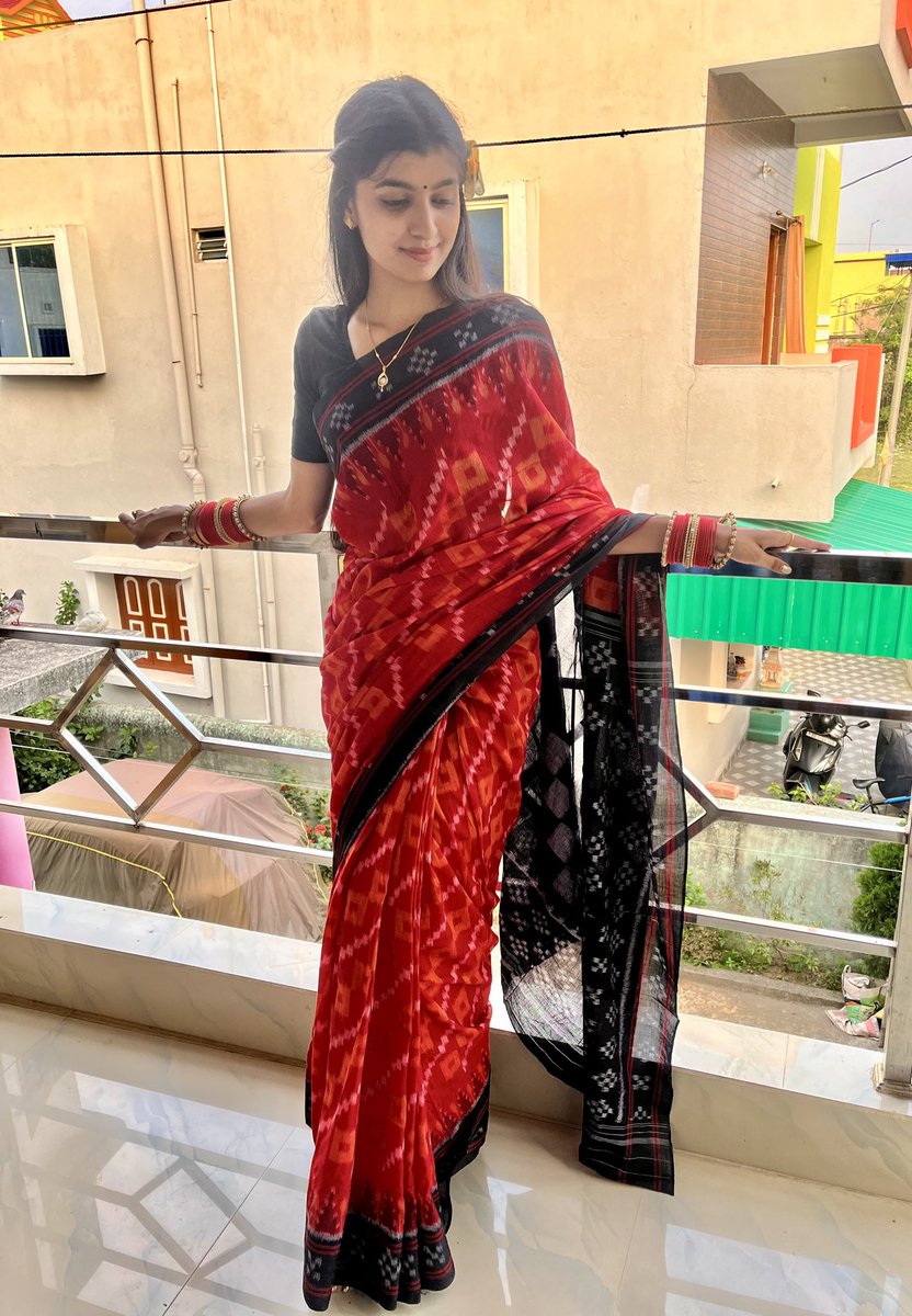 I choose sambalpuri saree’s always 🙈❤️

My forever kind of love.