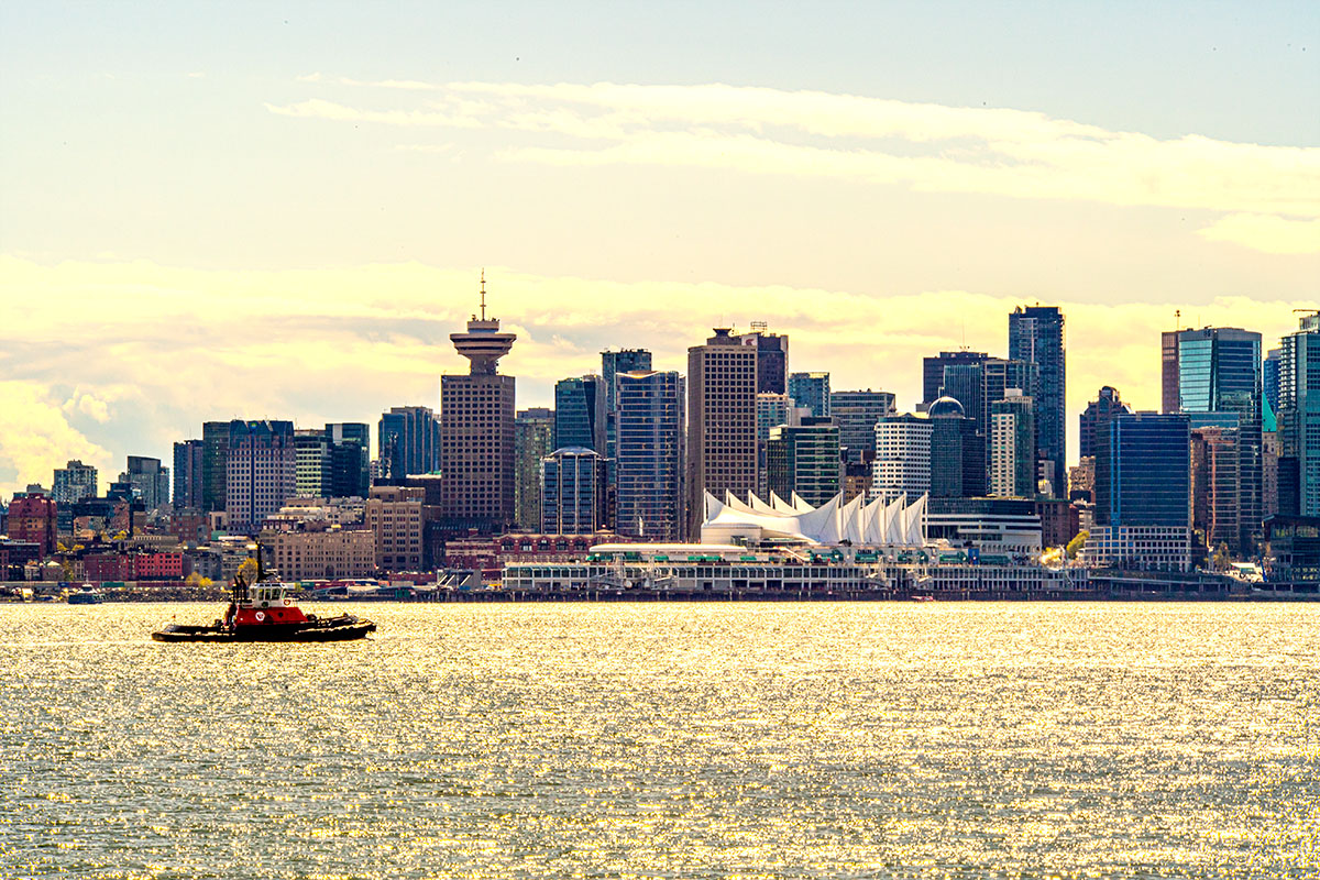 Everything is sparkling in the City of Glass .  #vancouverisawesome #burrardinlet #salishsea #portofvancouver #vancouverharbour #vancouverdowntown #northvancouver #vancouversnorthshore #seaspan #workingboats #canada #bc #britishcolumbia