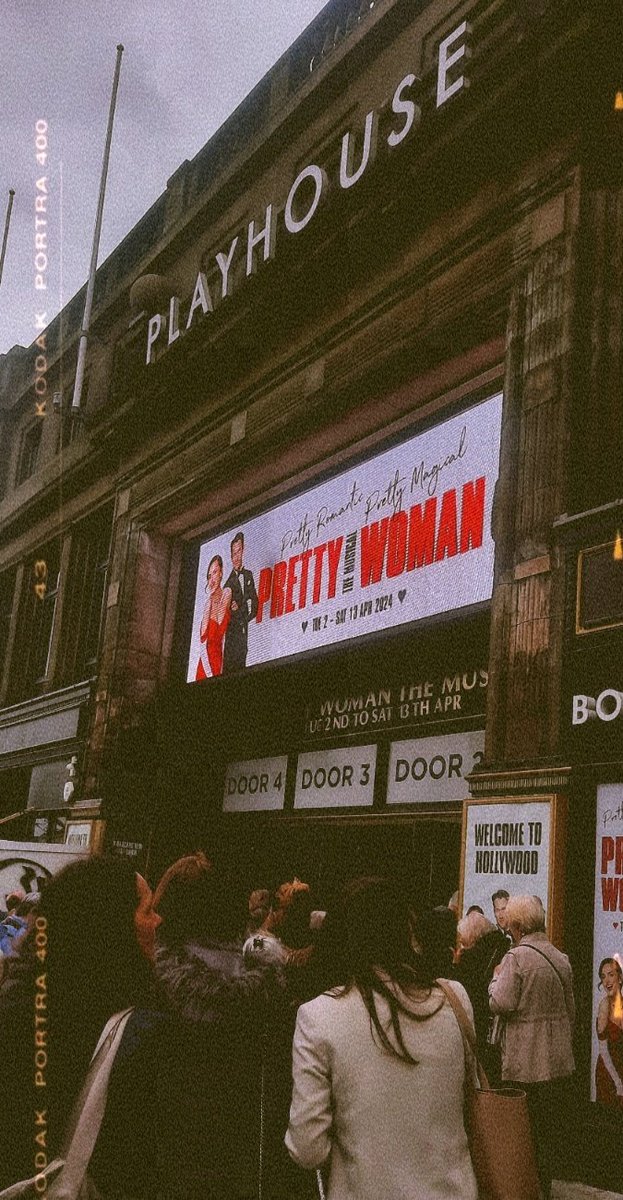 Excited to see @PrettyWoman this afternoon at the @edinplayhouse! @prettywomanuk 🎭