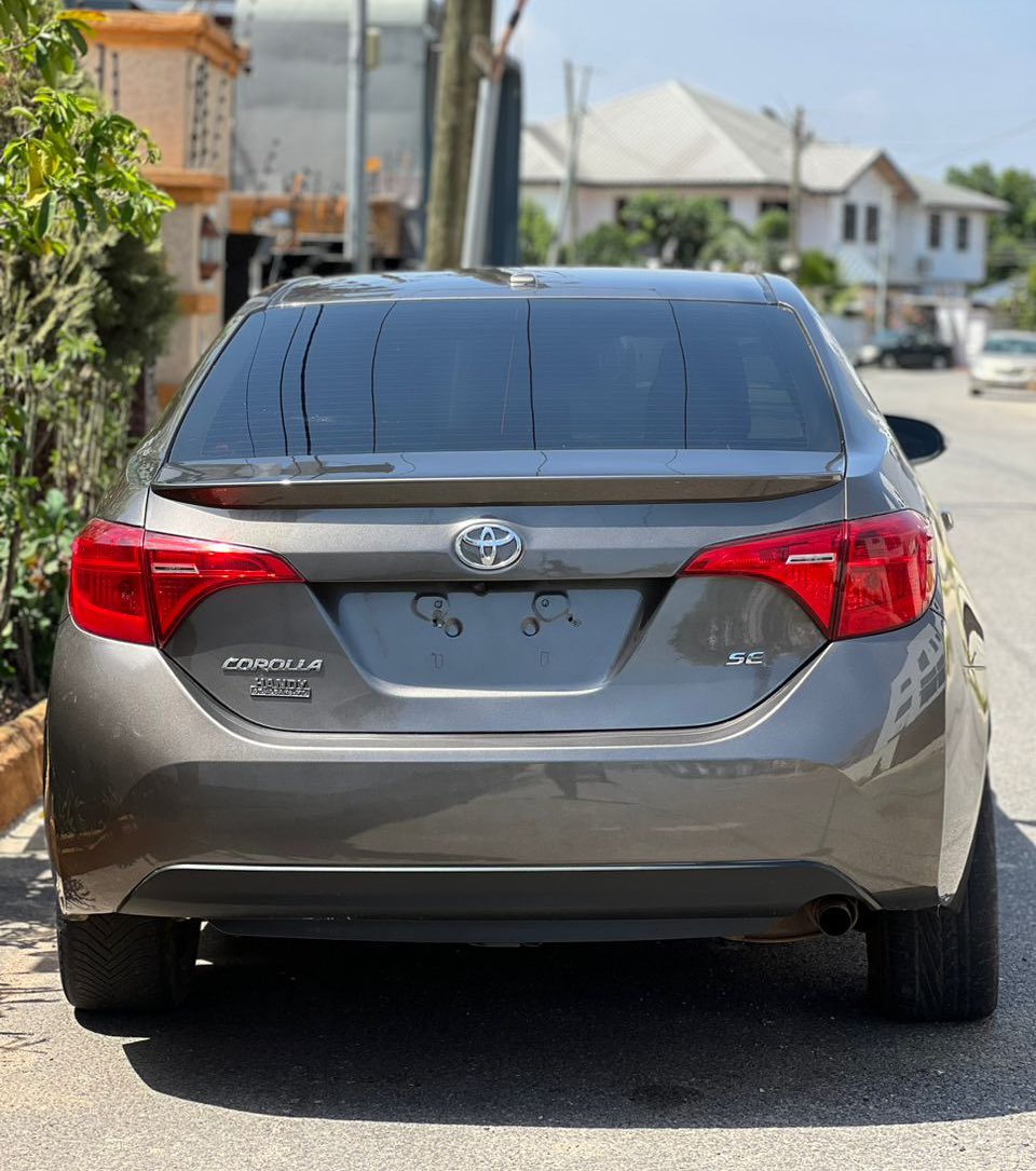 2017 Toyota Corolla SE 1.8L engine 45k miles Keyless entry & start Touchscreen infotainment system Rear view camera Sunroof Partial leather interior Led lamps Alloy wheels Fully loaded Price - 165k p3 😁 What’s app no in bio Refer a buyer for commission