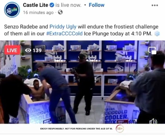 _Thembalihle_'s tweet photo. I would have bowed out the second they poured those ice ๐คฃ๐คฃ๐คฃ. These gents are brave for doing this @castlelitesa frostiest challenge. #CastleLite410 #ExtraCCCCold https://t.co/S0n5KJCWZN