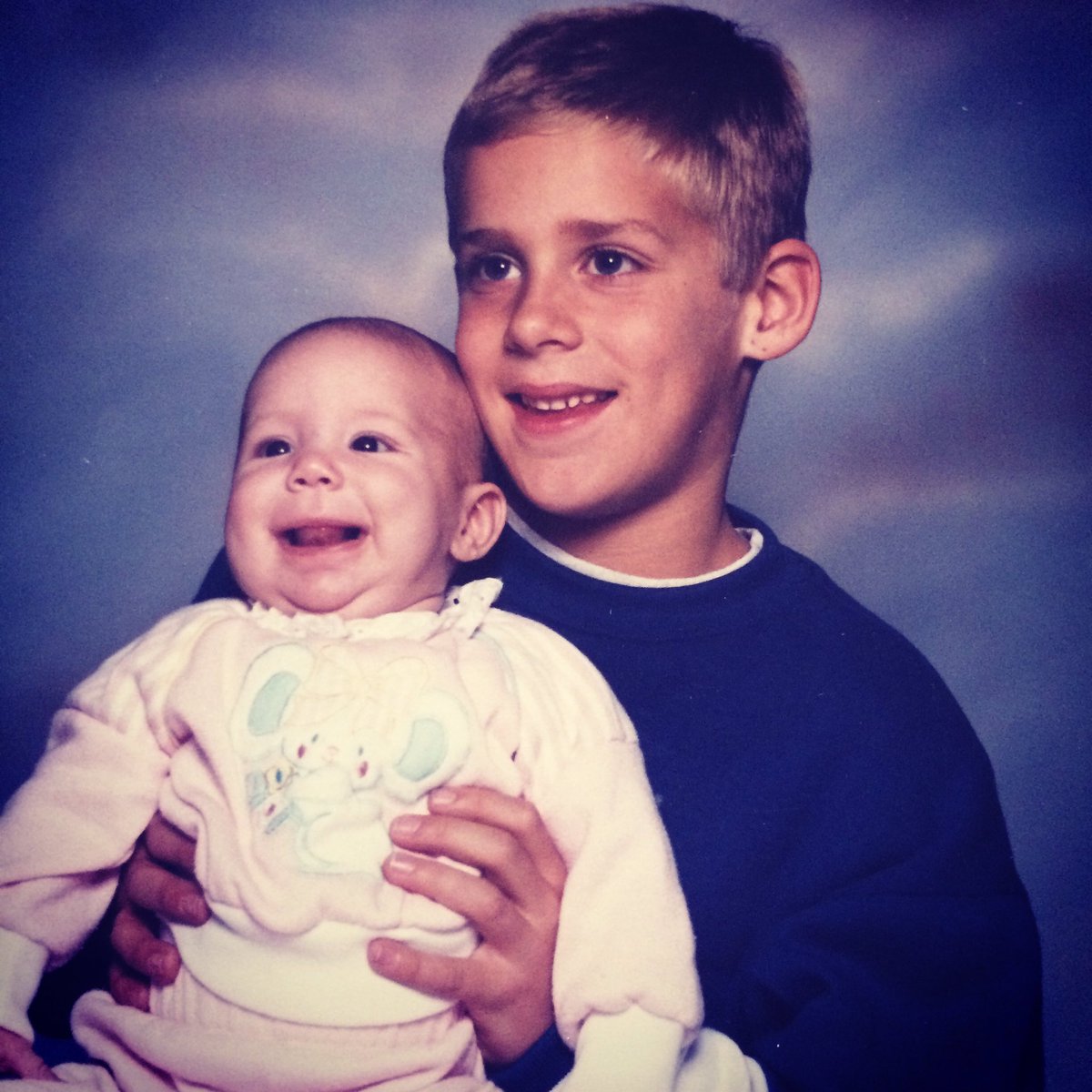 Happy #NationalSiblingsDay Ben & his sister Carlee back in the day. 💕