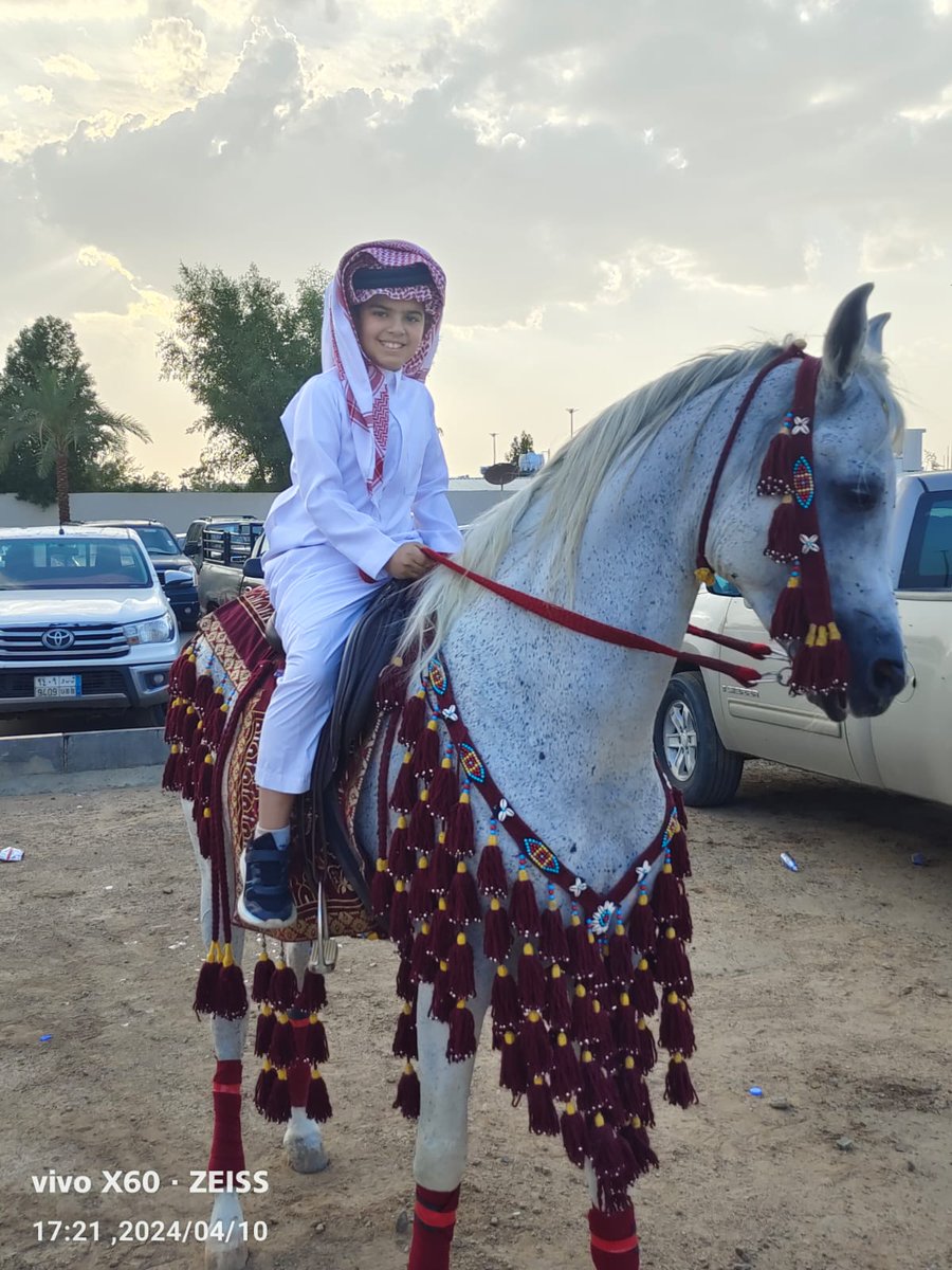 من العايدين ..هذا الفارس الصغير.نواف بن محمد ابوساق..
