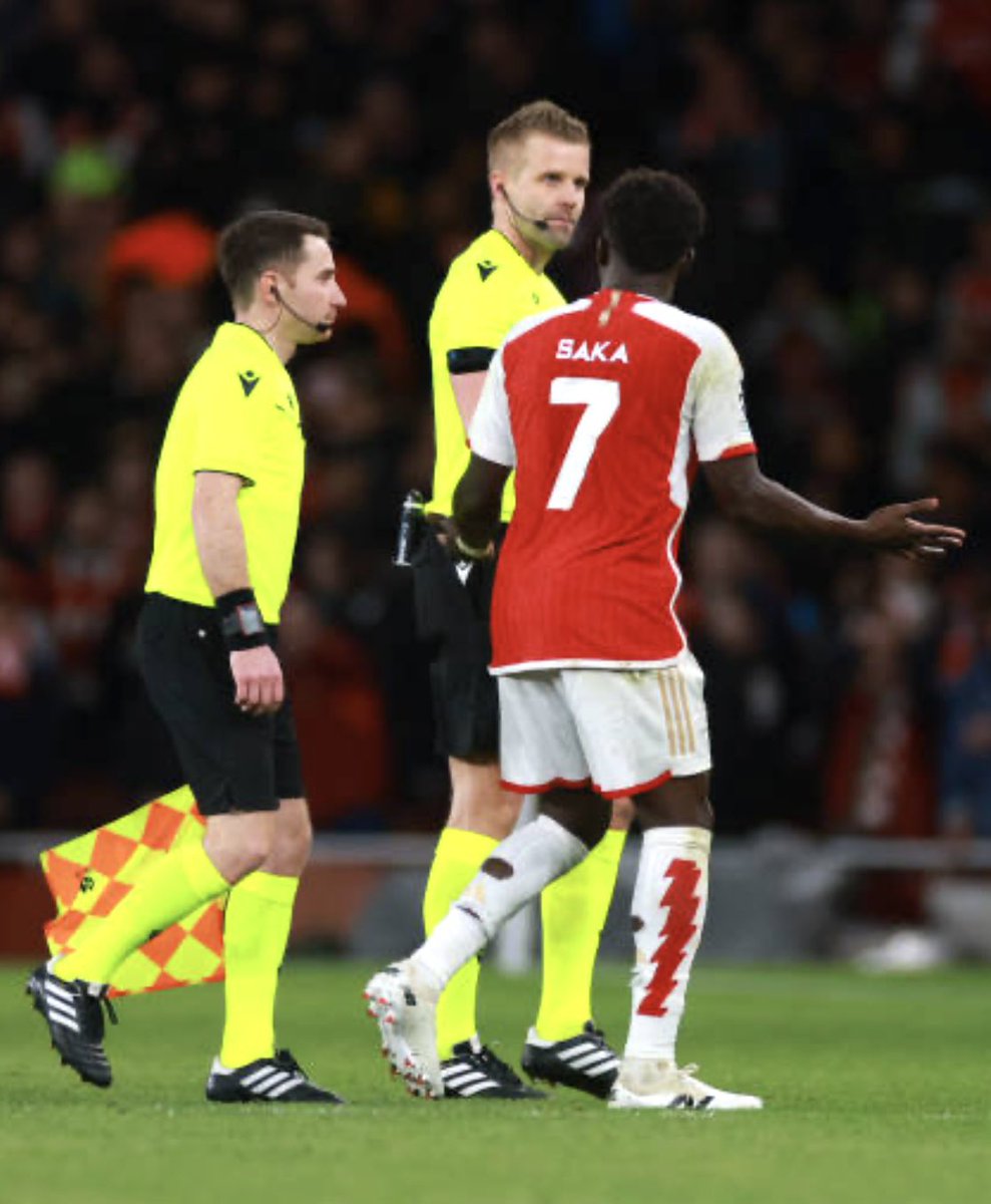 First time UCL referee Glen Nyberg who is Swedish was complimented more than criticized on the no penalty decision for Arsenal against Bayern Munich in the Champions League quarterfinal yesterday
