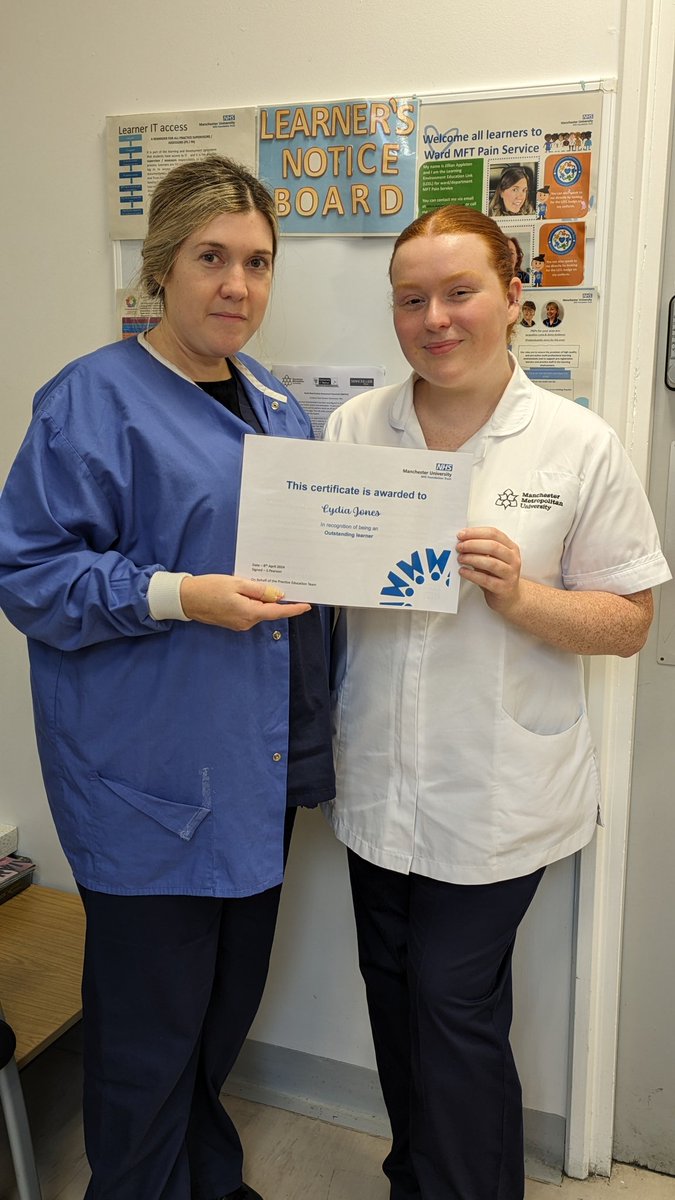 Congratulations to Lydia who has been awarded an outstanding learner award by The Manchester Pain Service She has been an invaluable member of the team & has had exemplary feedback from her spokes. She will make an excellent nurse! @Kimberley_S_J @MMUPBLTutors @MFTPainService