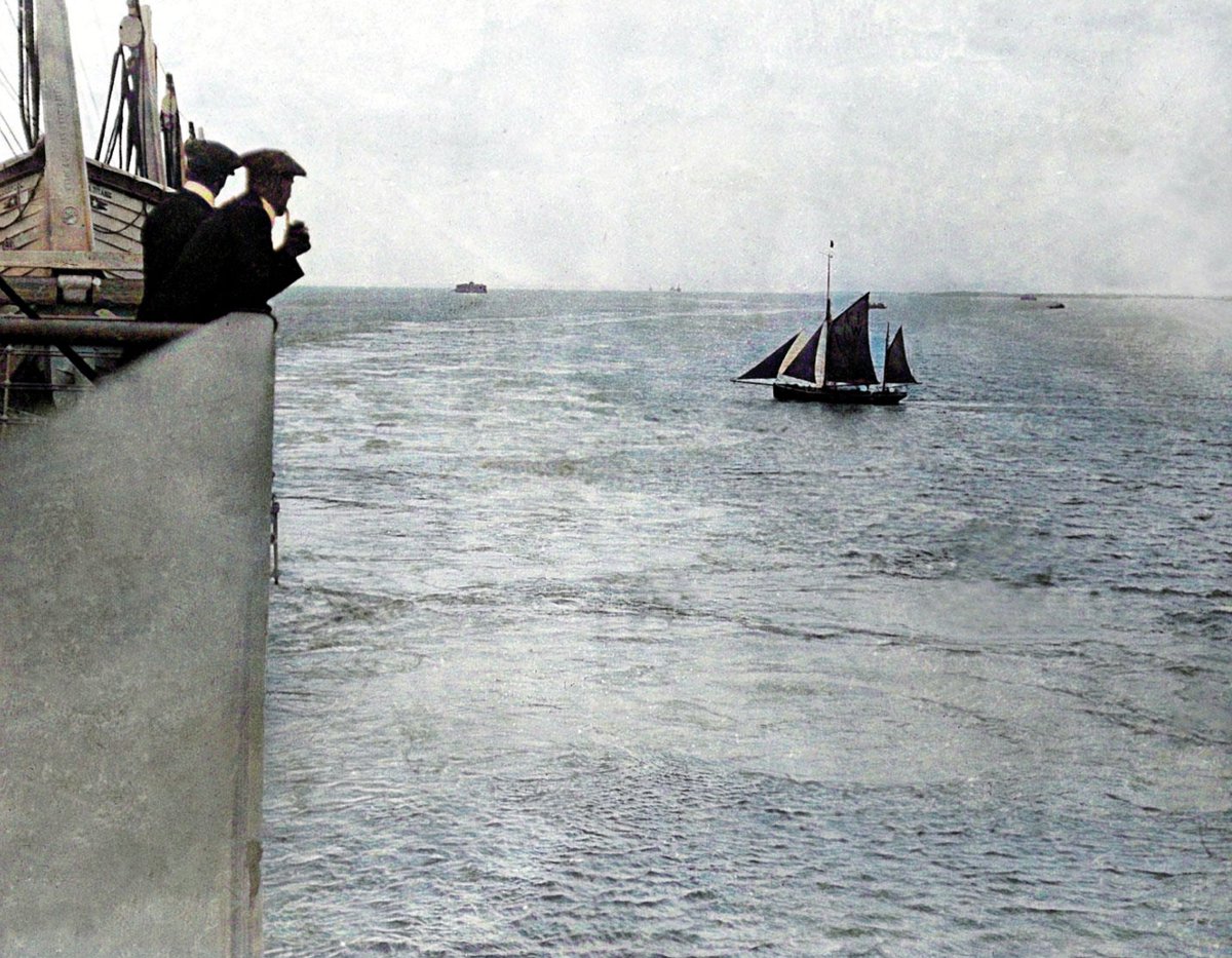 April 10, 1912: #Titanic outside Portsmouth, taken from the Second Class Boat Deck by Father Browne. George  Bowyer was the #Southampton pilot who took control of Titanic as she  left port, navigating her through the strong currents and sandbanks of  the Solent channel.