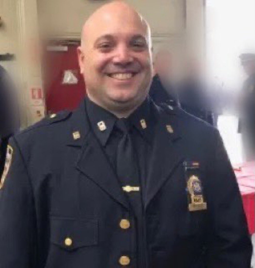 We will #neverforget Manhattan Warrant Squad Detective Jack V. Polimeni who died as a result of illness contracted in the line of duty in 2020. May be rest in eternal peace.