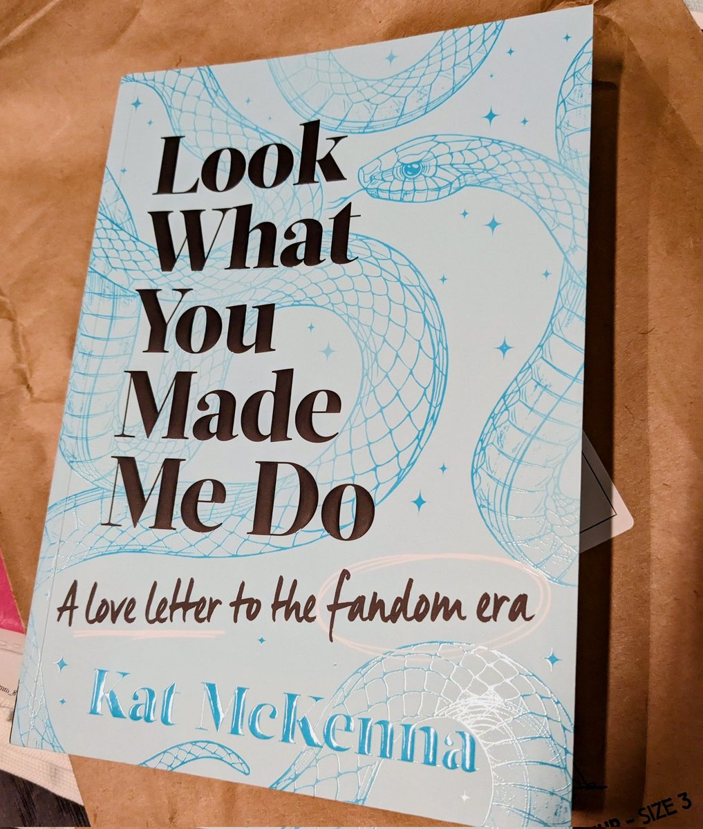 Ooooooooooohhhhhhhhhh!!!!
@katmckenna_ @simonYAbooks 
🐍🐍🐍🐍🐍🐍🐍🐍🐍🐍