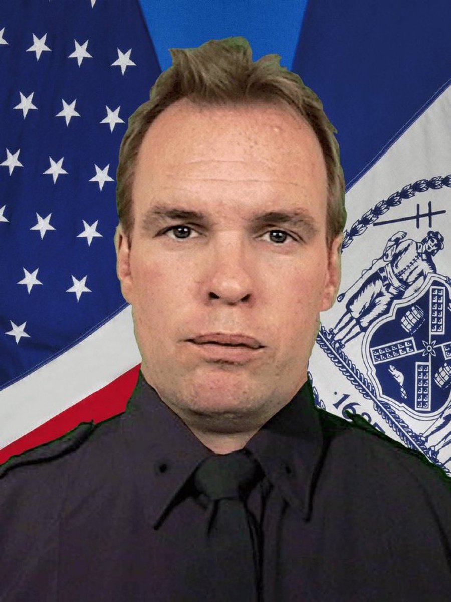 #NeverForget our 9/11 Heroes Detective Charles James Humphry-2019 Brooklyn Robbery Squad May he Rest In Peace.