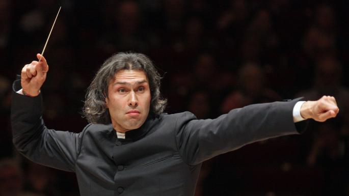 Yes: Art Can and Should Be Political When climate protesters interrupted a performance by the Bavarian State Orchestra, Vladimir Jurowski did something that, while unexpected, was fully in keeping with his belief that music ought not be apolitical. musicalamerica.com/news/newsstory…