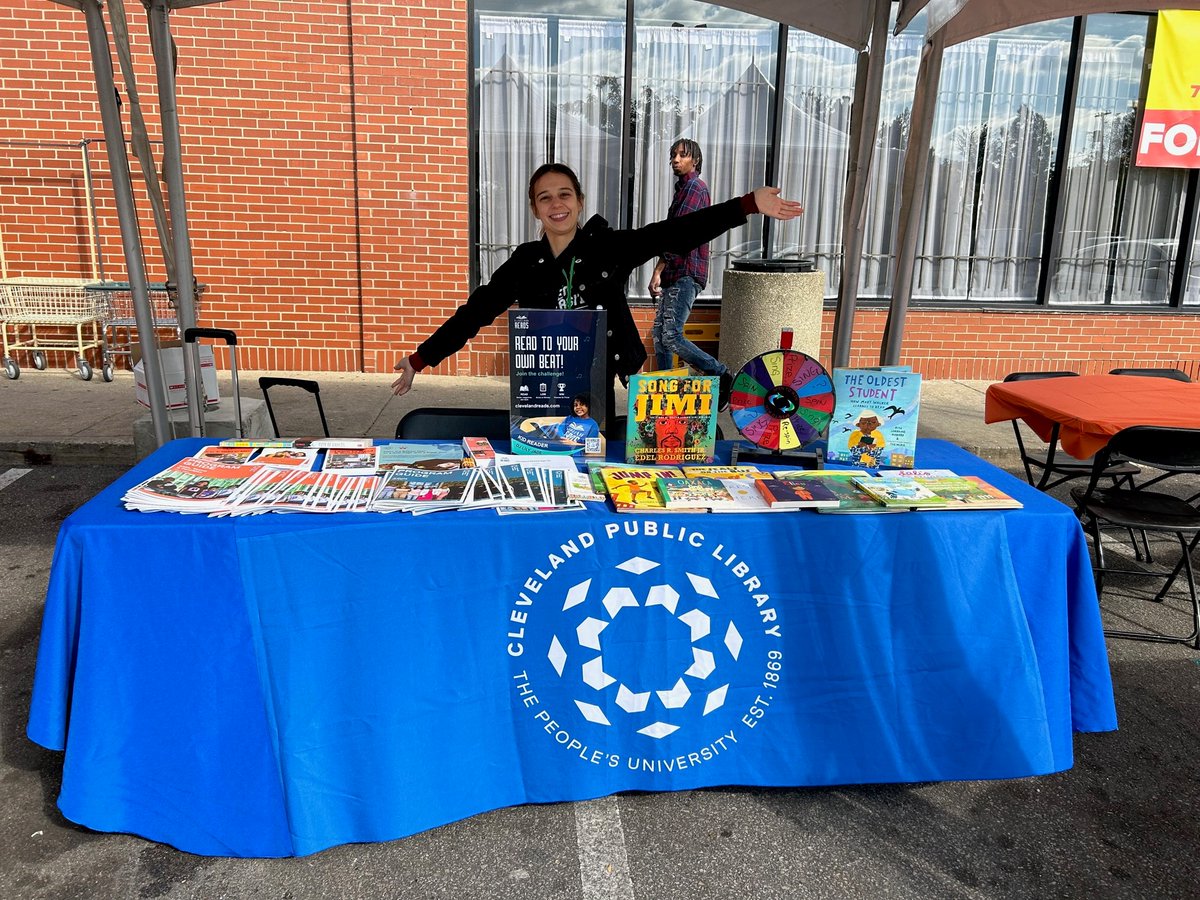 Happy National #LibraryOutreachDay! 

We proudly partner with public libraries across the country to bring books & early literacy to our communities. We salute our many public library partners!