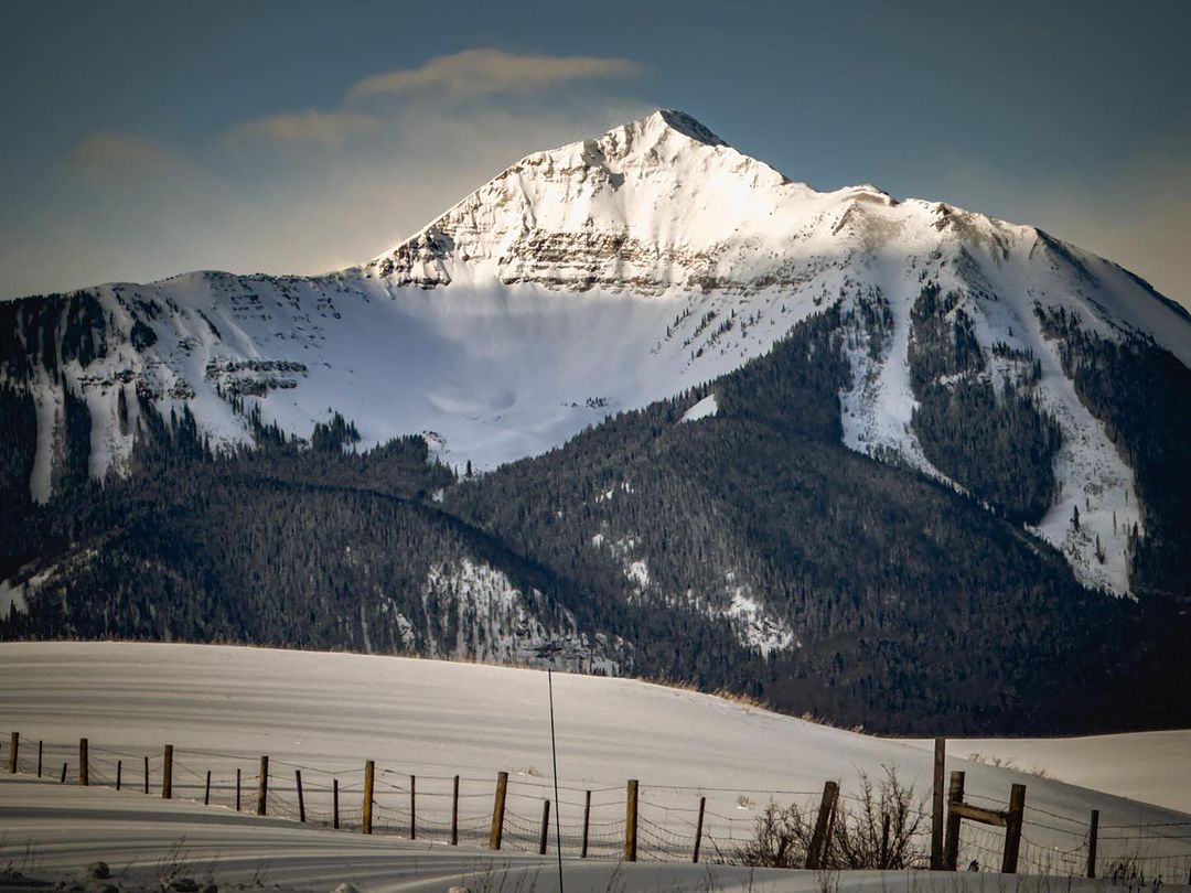 Good morning, sunshine ☀️🏔 📸: Palma Caruso