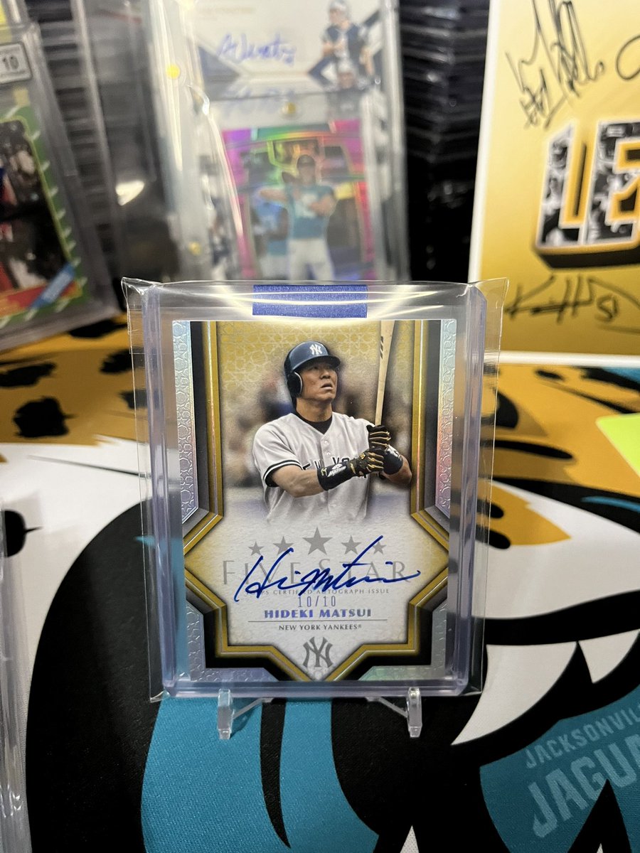 fishthe904's tweet photo. TON $55 (Last did $80)
Hideki /10 $50 (Last did $57, but one before did $85)
Larson /87 $135 (Last two did $150 w/ worse patches)
Hernandez /10 $25 (Plz don’t bring up the comp from February) https://t.co/C4kienkDXR