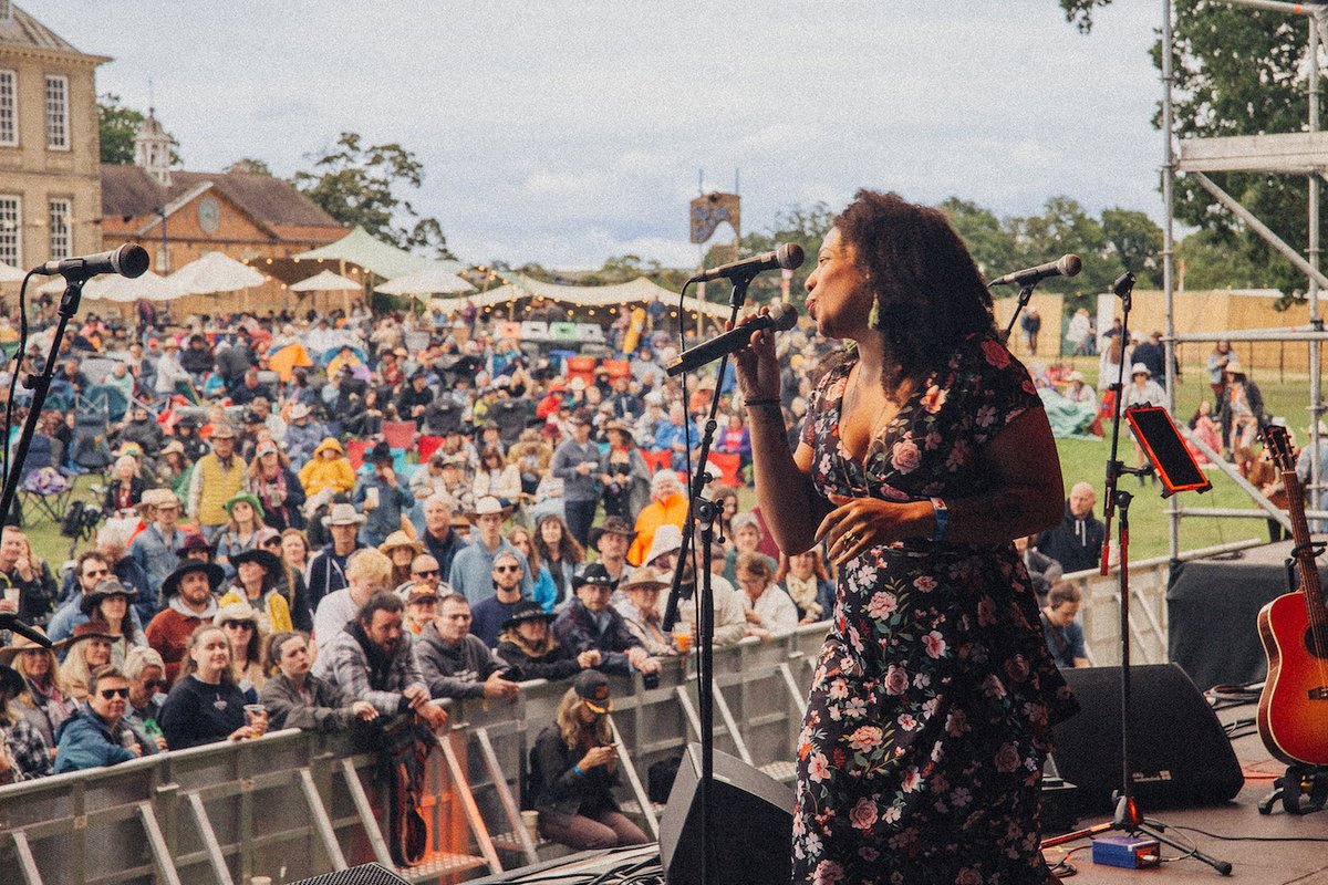 CLASH (@clashmagazine) on Twitter photo Black Country isn't a new invention - meet five pivotal new voices...
Musician, songwriter + broadcaster <a href="/RissiPalmer/">Rissi Palmer</a> celebrates some fresh talent -
clashmusic.com/features/black… Black Country isn't a new invention - meet five pivotal new voices...
Musician, songwriter + broadcaster <a href="/RissiPalmer/">Rissi Palmer</a> celebrates some fresh talent -
clashmusic.com/features/black…