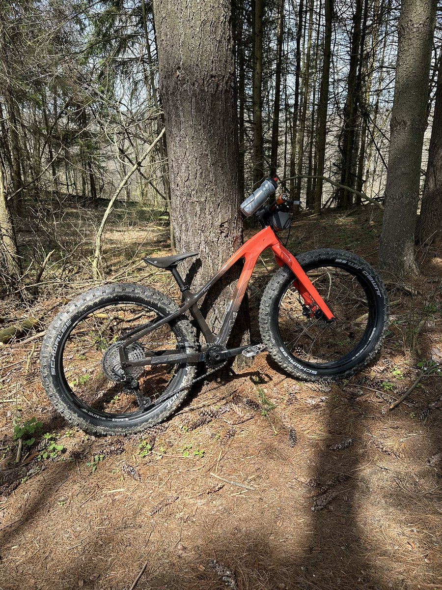 #Spring2024 #FitTip from #FitLabPGH (link below): ANY Day is a Good Day to Move Outside. Don’t wait for a “special occasion” like  #SolarEclipse2024 to #GetOutside & #GetMoving 

#JustMove #MoveMore #FatBikes 

tinyurl.com/FLP-ANYDay